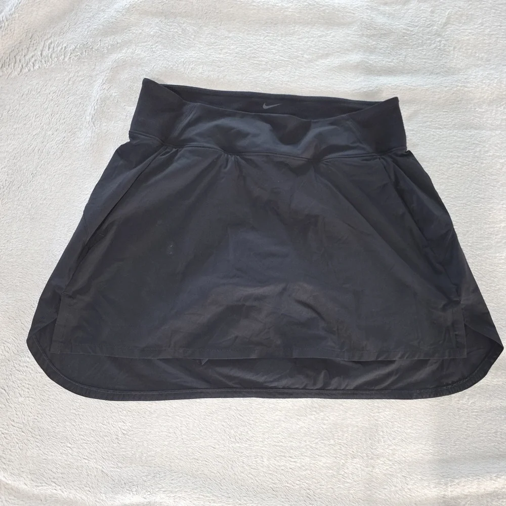Nike Dri Fit‎ Skort Womens M Black Lined Stretch Golf Tennis Pleated Athleisure